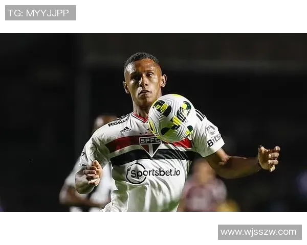 今年崭露头角的足球新星们引领潮流展现无限潜力与激情