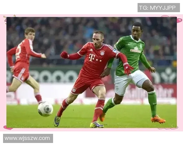 小个子足球明星的逆袭之路如何打破身高限制成就辉煌职业生涯