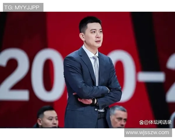 篮球明星杨鸣的职业生涯与成就全解析，带你了解这位传奇球员的成长历程